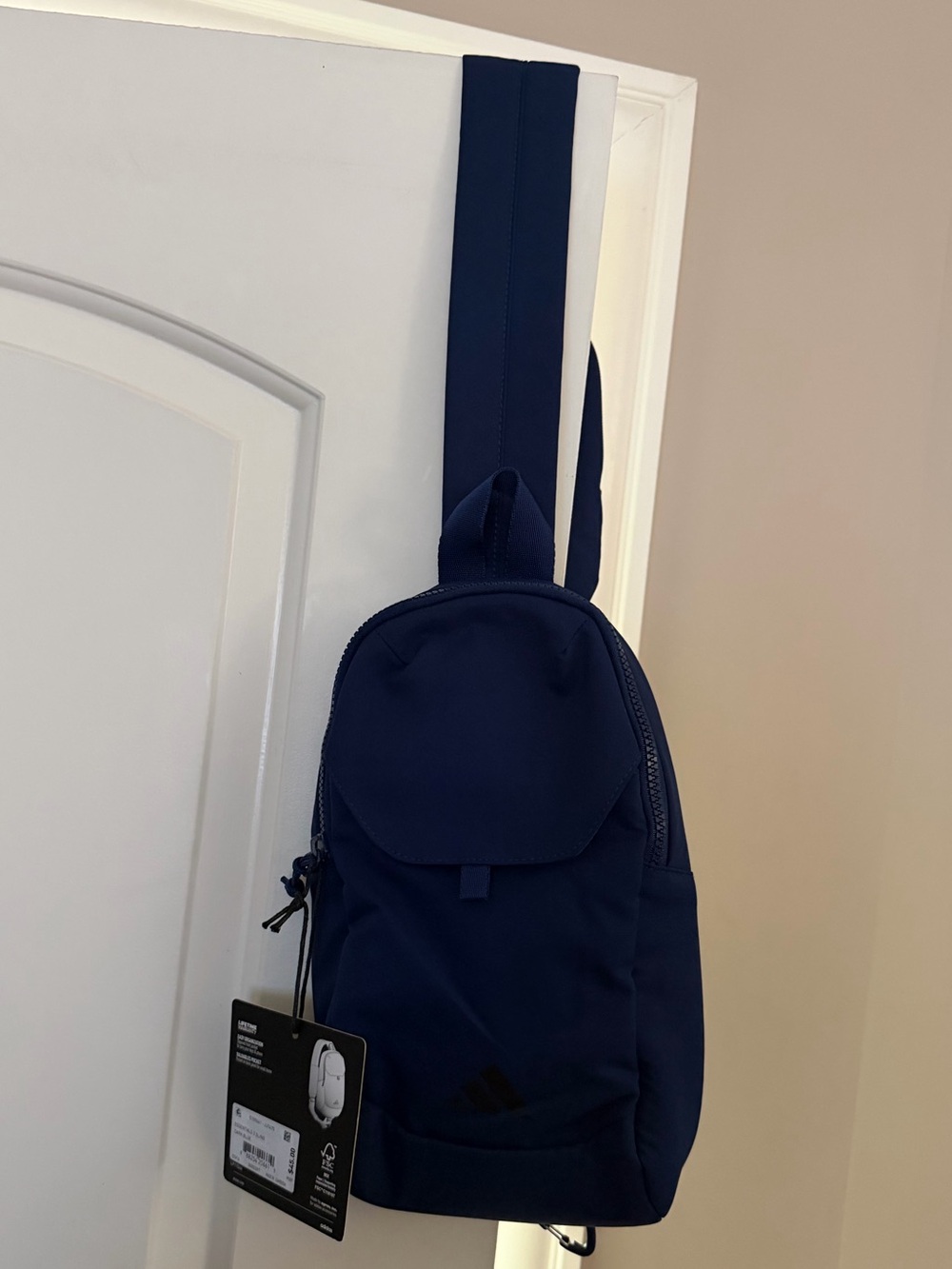 Brand new”Adidas”UNISEX crossbody bag.Size-Wide-9”x13”inc.Color-dark blue.💙